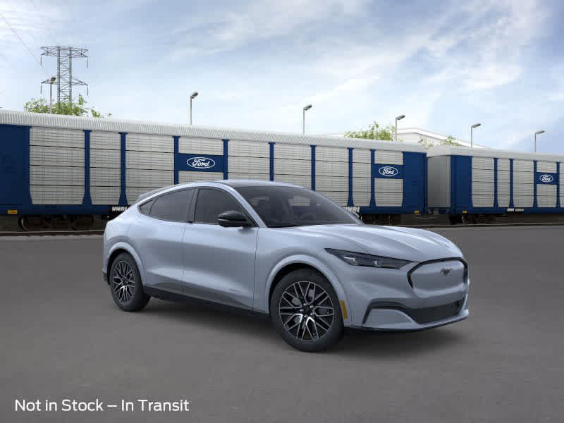 2025 Ford Mustang Mach-E Premium photo 3