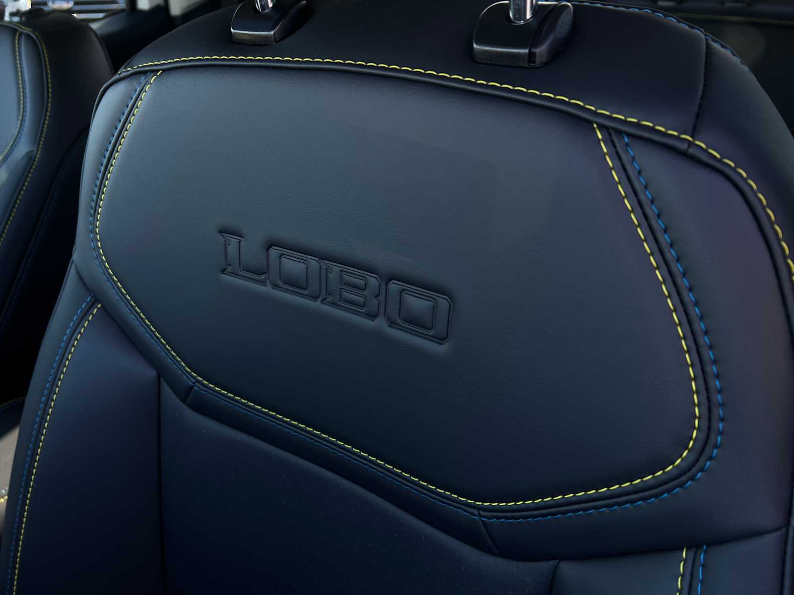 2025 Ford Maverick Lobo High