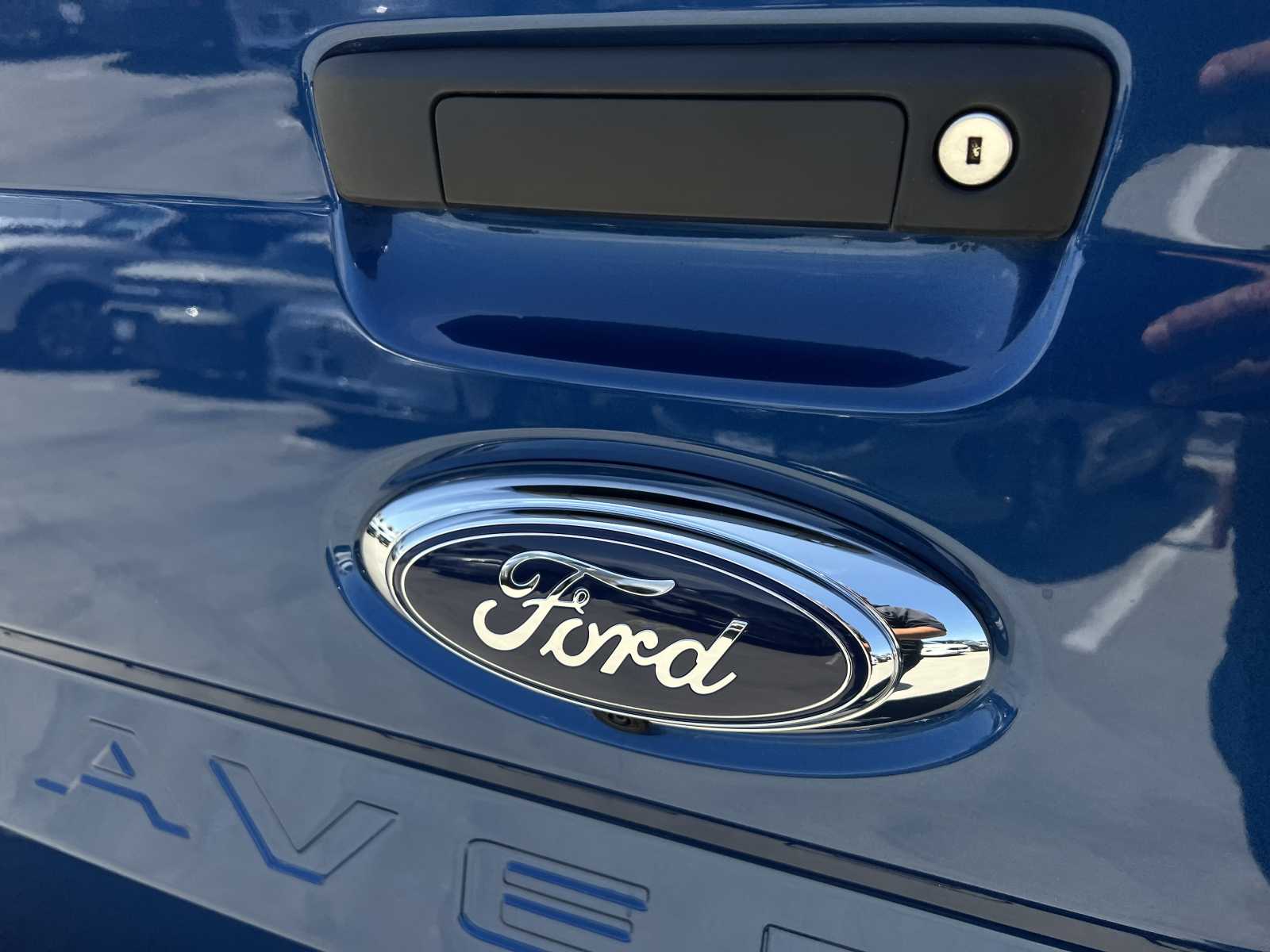 2023 Ford Maverick Lariat FWD SuperCrew