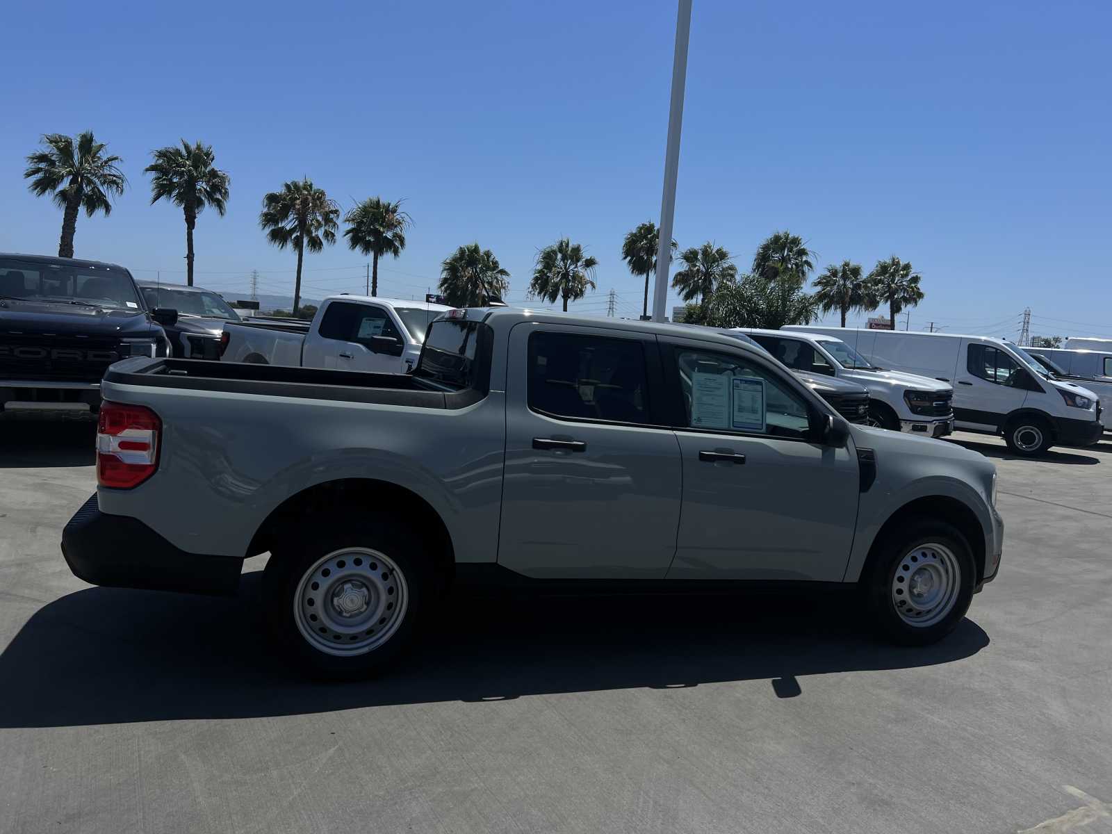 2023 Ford Maverick XL FWD SuperCrew