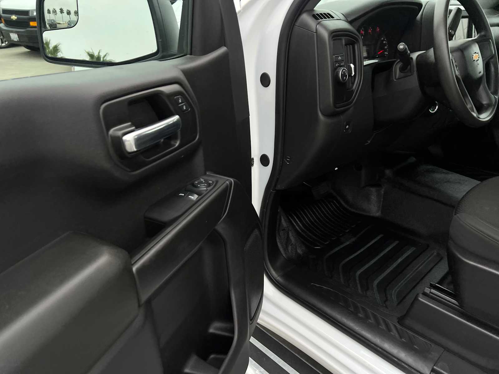 2024 Chevrolet Silverado 1500 Work Truck photo 12