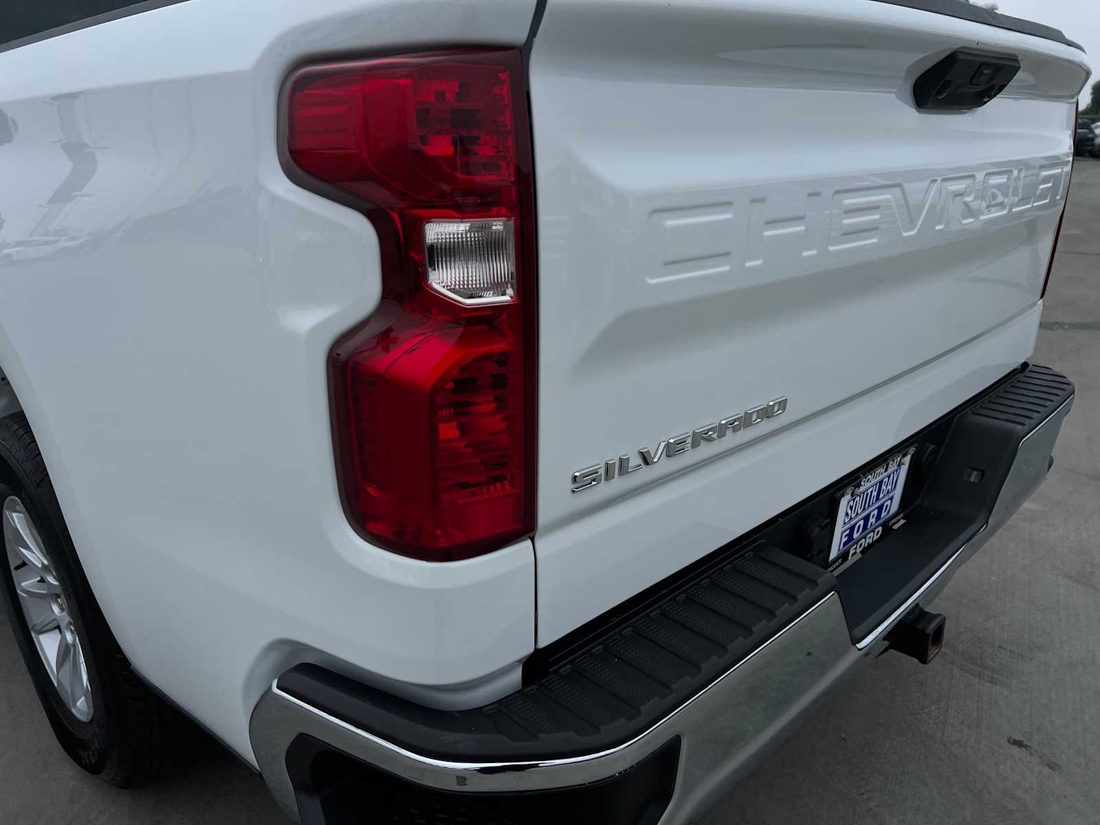 2024 Chevrolet Silverado 1500 Work Truck photo 8