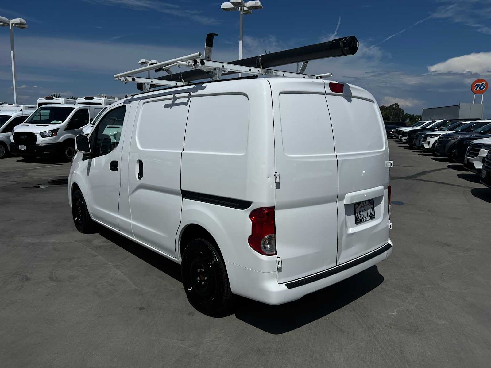 2019 Nissan NV200 SV photo 4