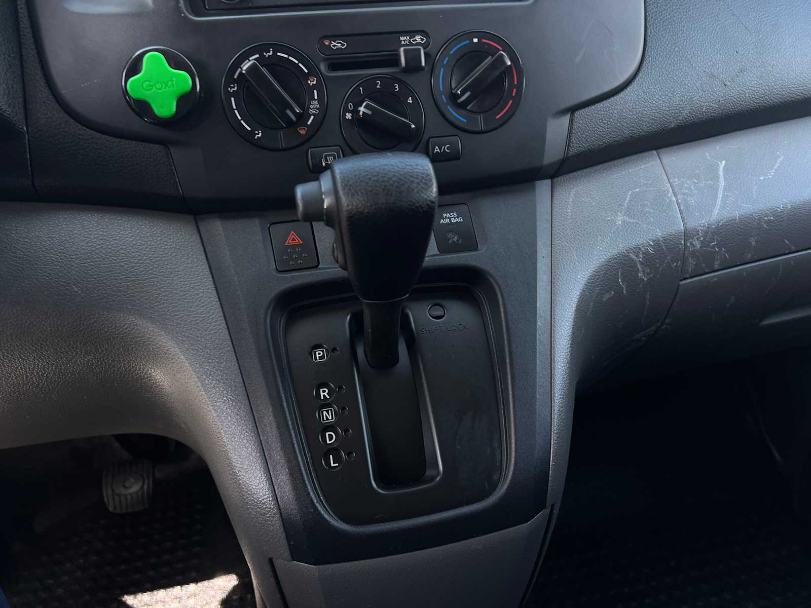 2019 Nissan NV200 SV photo 12