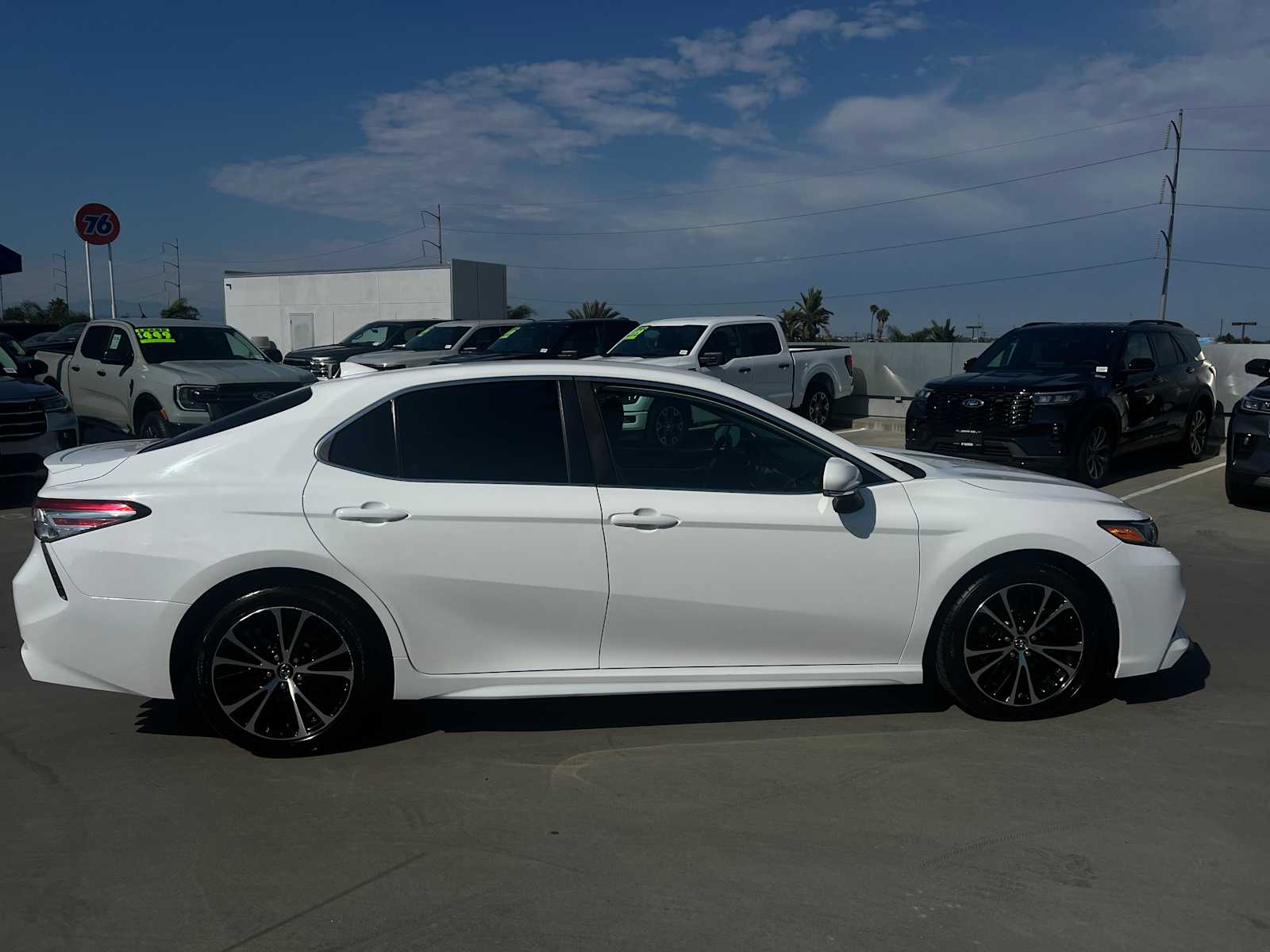 2019 Toyota Camry SE