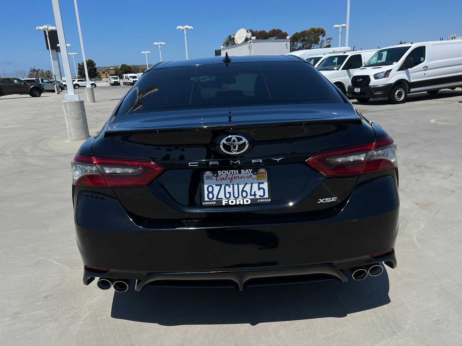 2022 Toyota Camry XSE photo 2