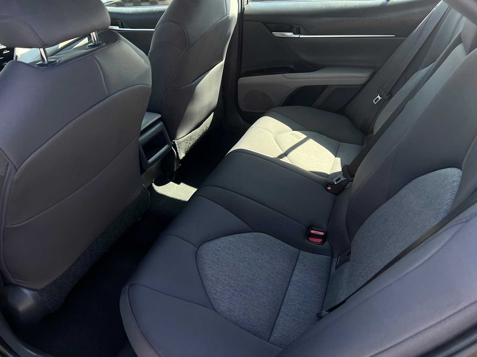 2020 Toyota Camry Hybrid LE