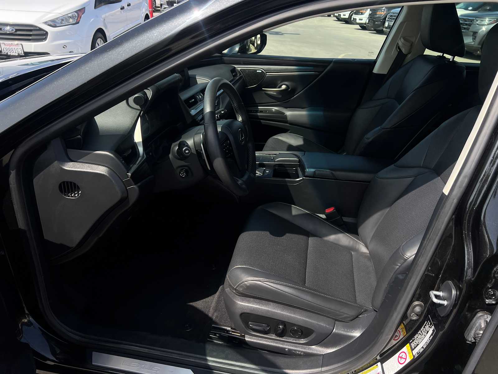 2019 Lexus ES 