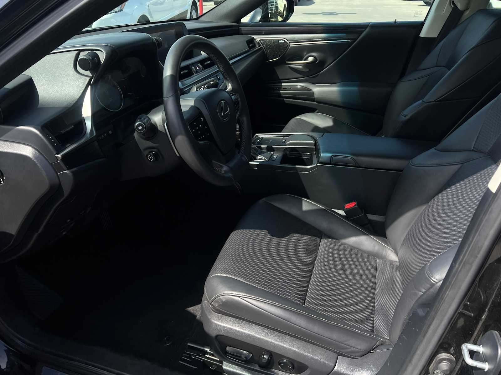 2019 Lexus ES 