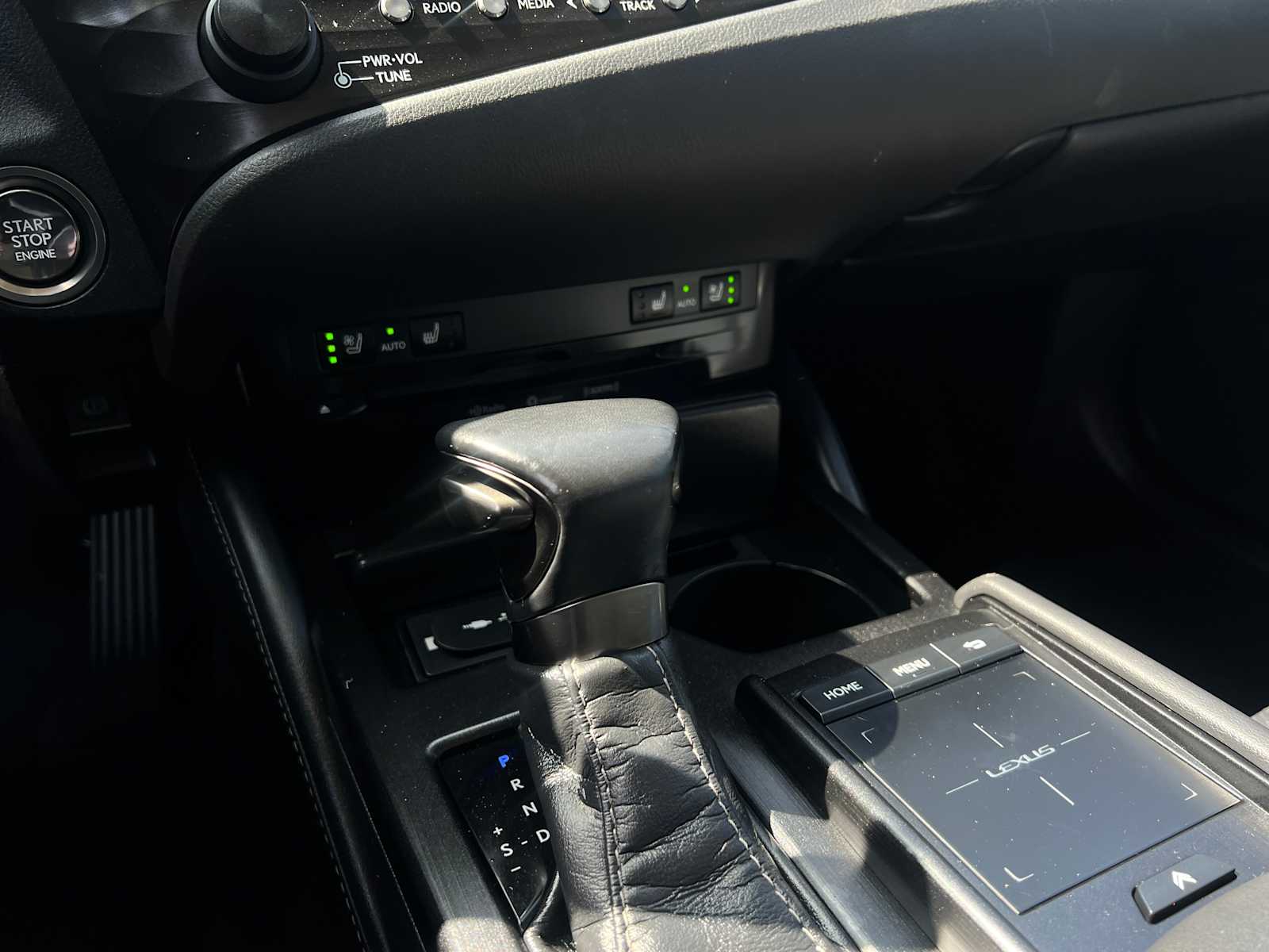 2019 Lexus ES 