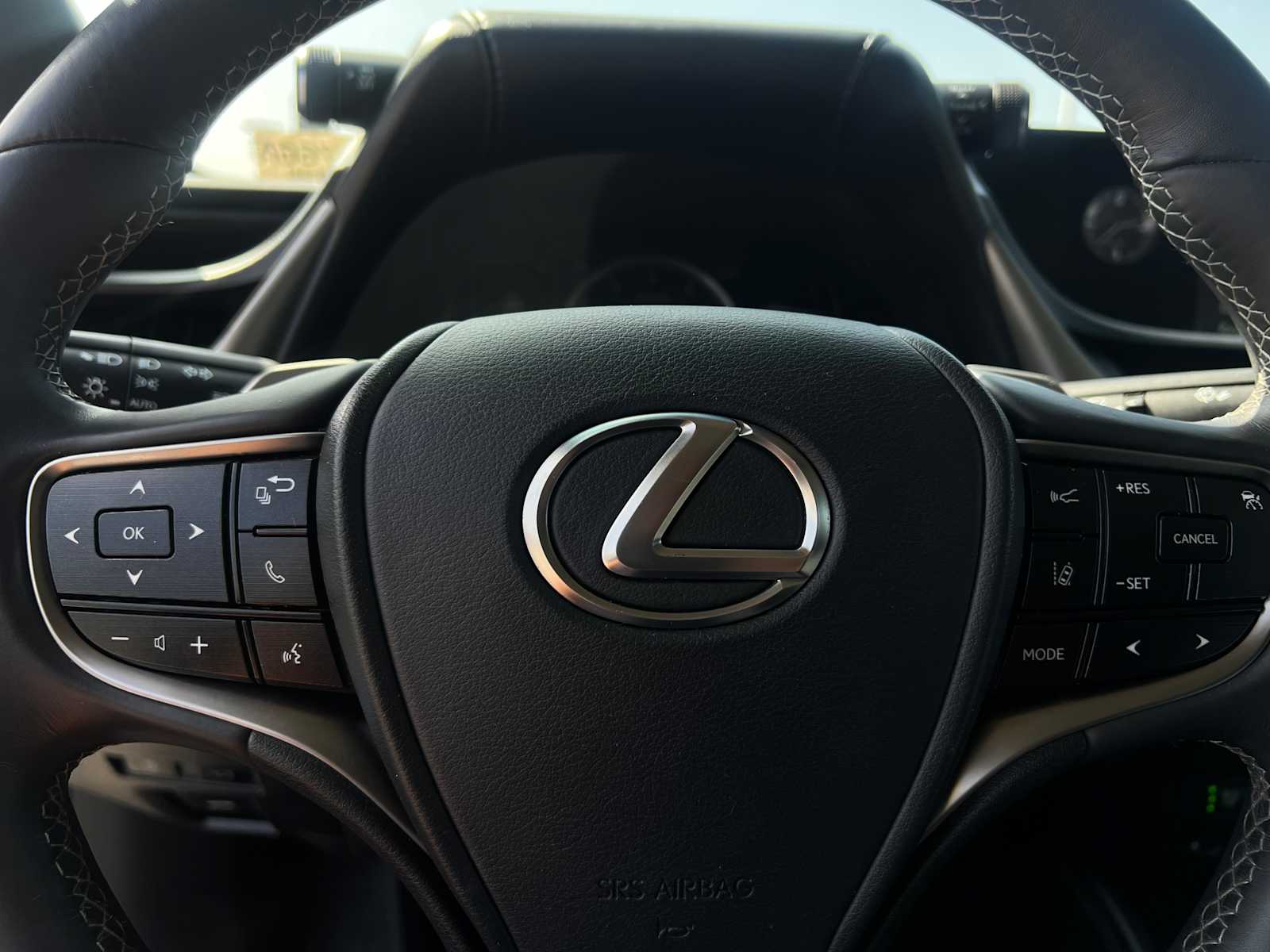 2019 Lexus ES 