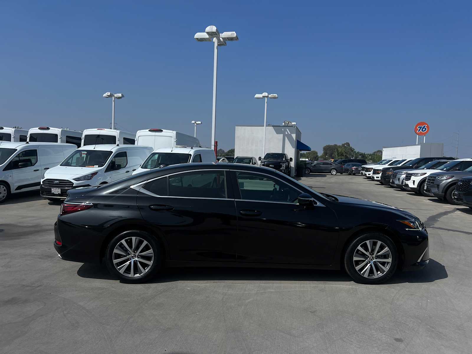 2019 Lexus ES 