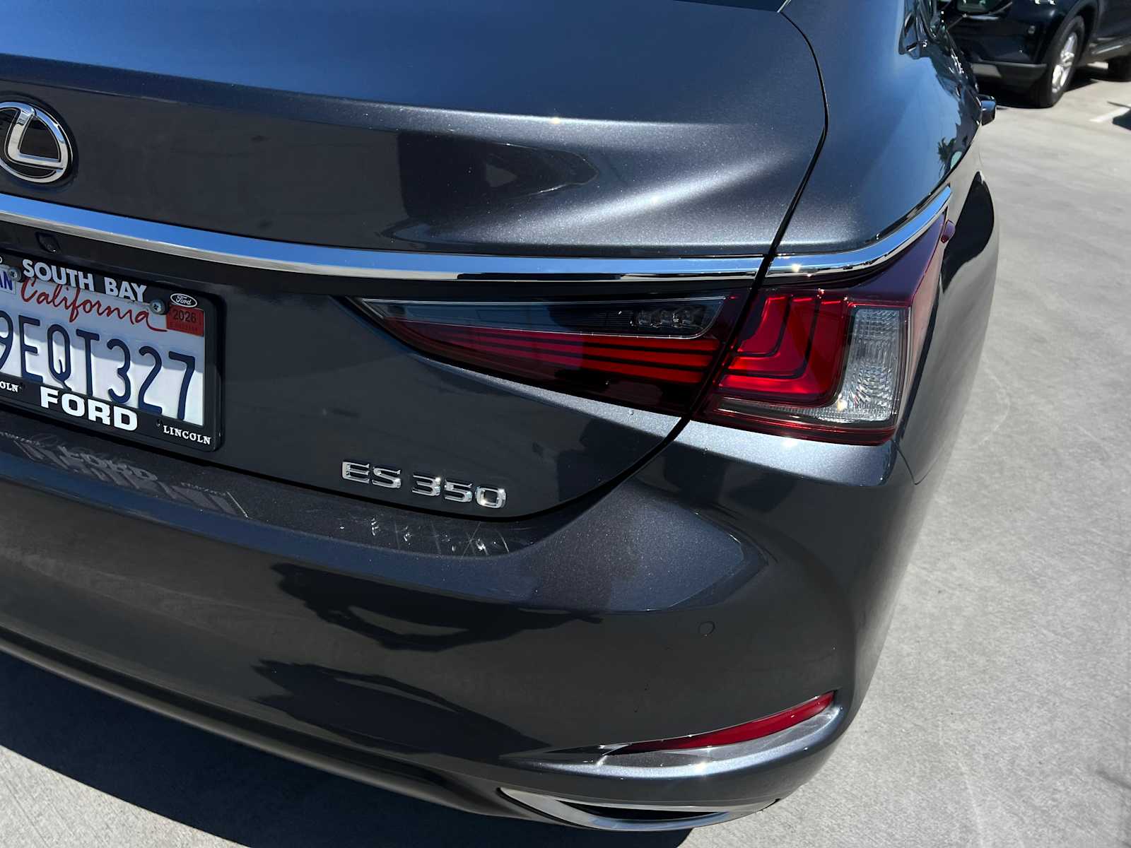 2023 Lexus ES 