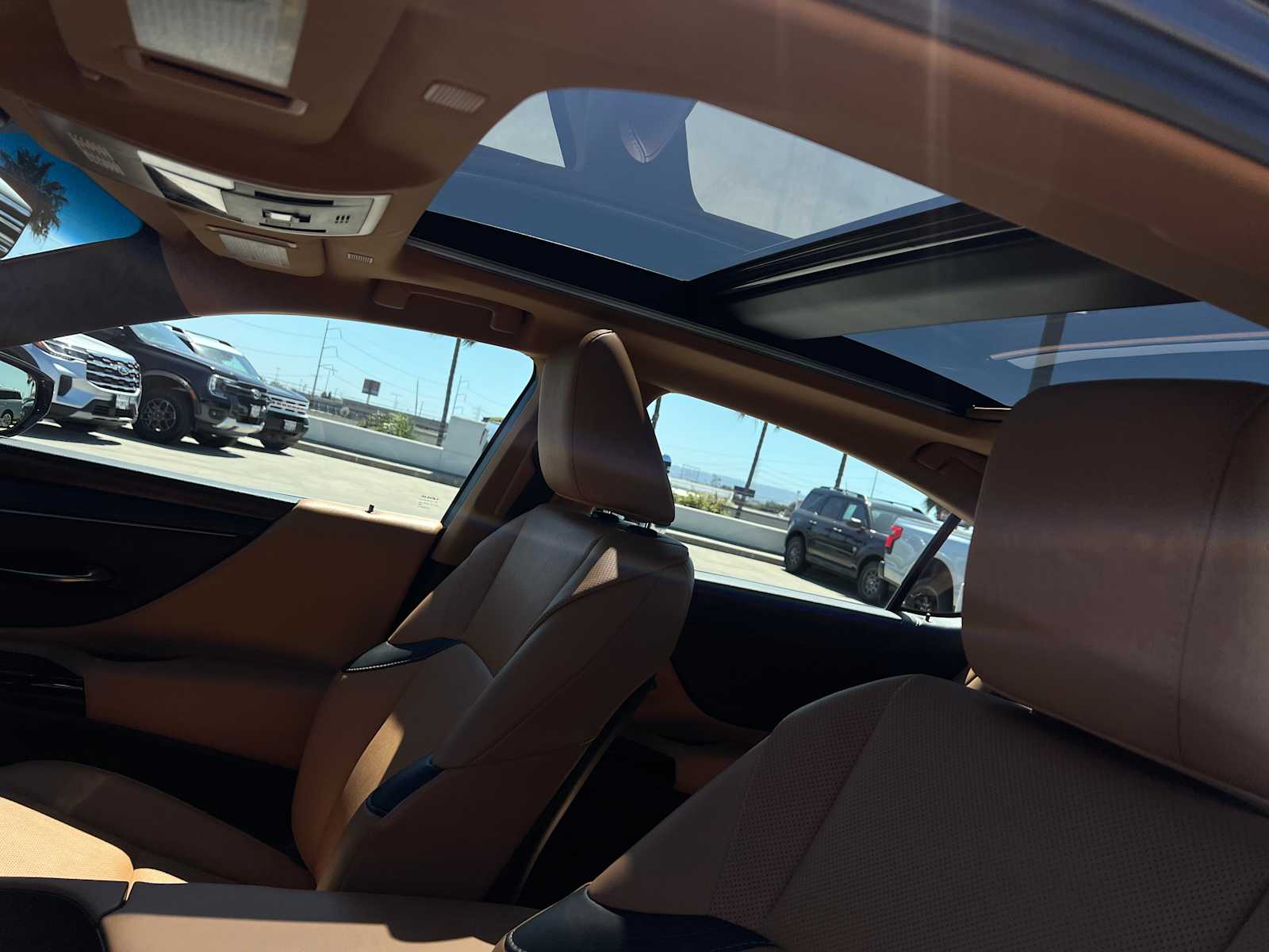 2023 Lexus ES 