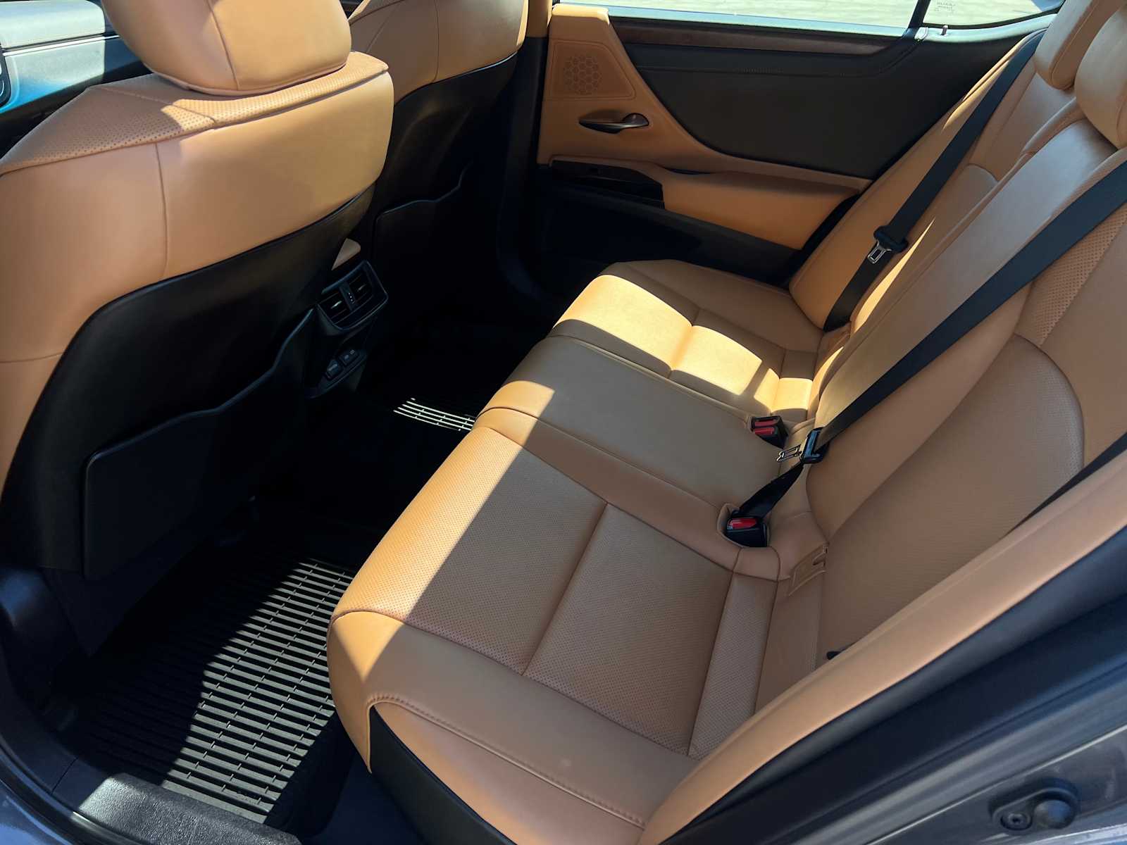 2023 Lexus ES 