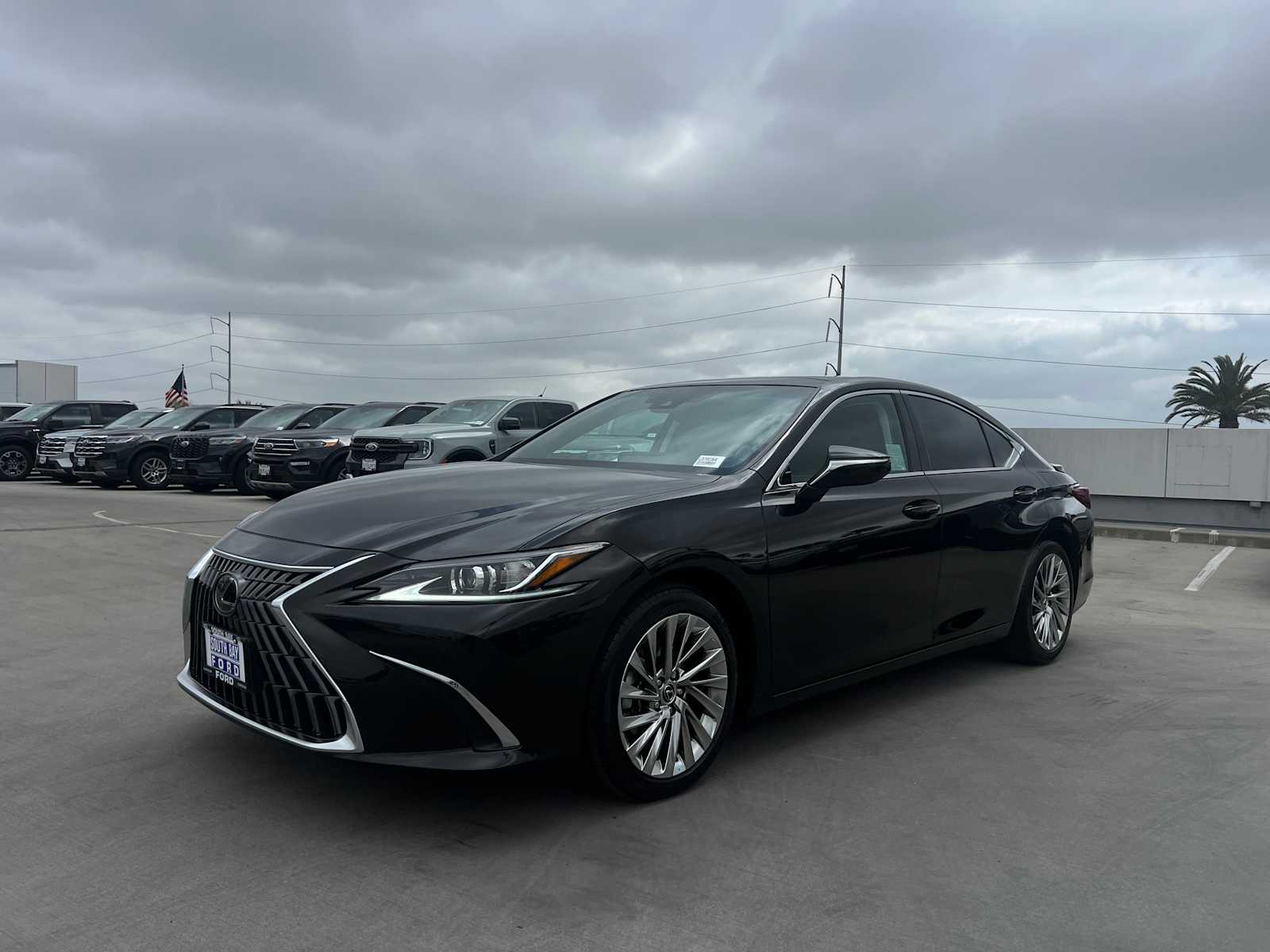 2023 Lexus ES Luxury