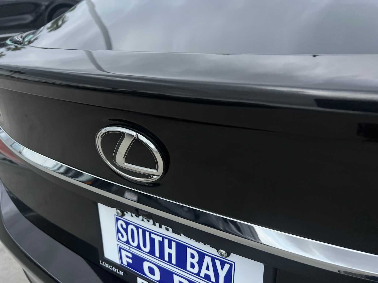 2023 Lexus ES Luxury