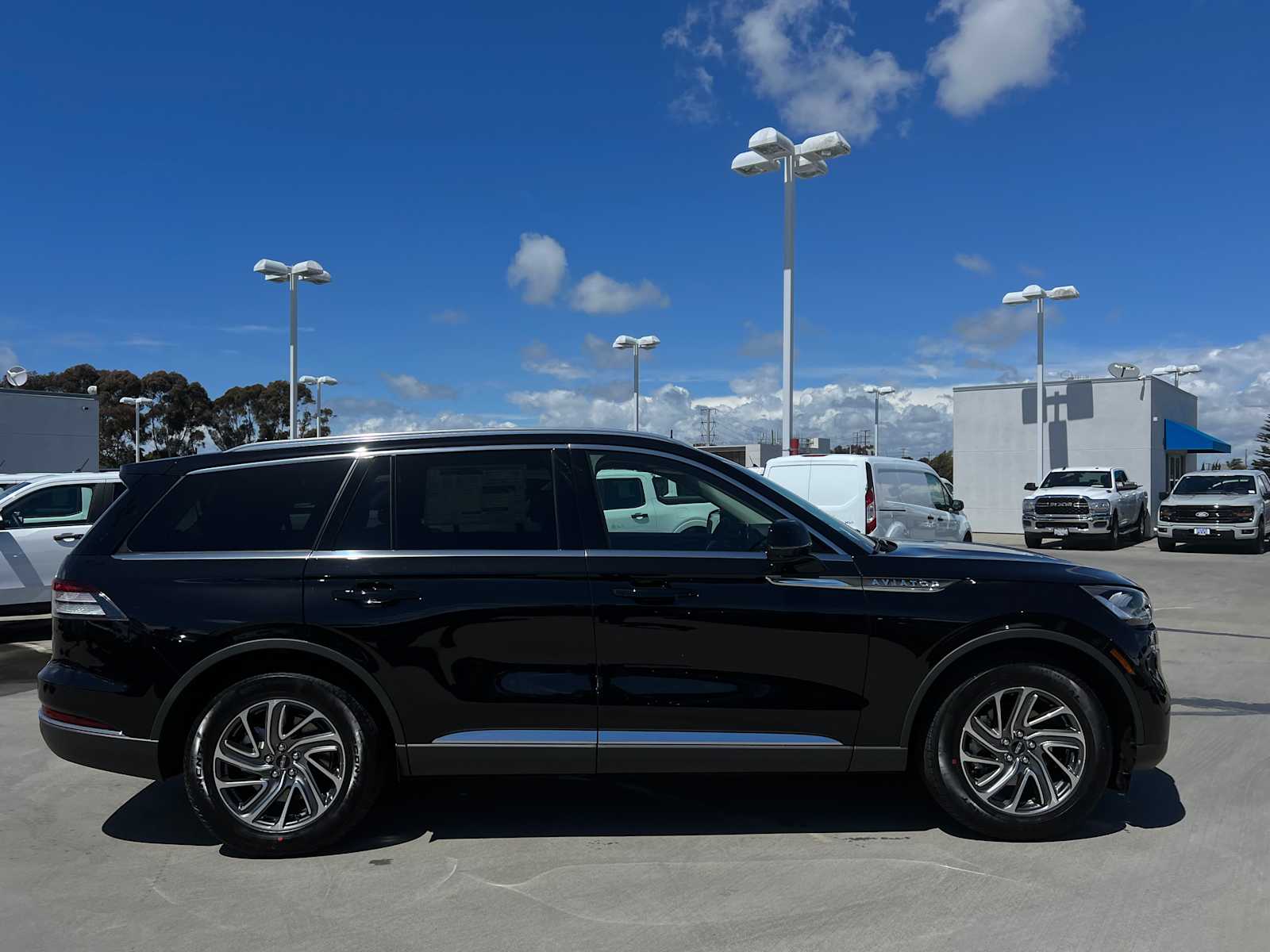 2024 Lincoln Aviator Livery