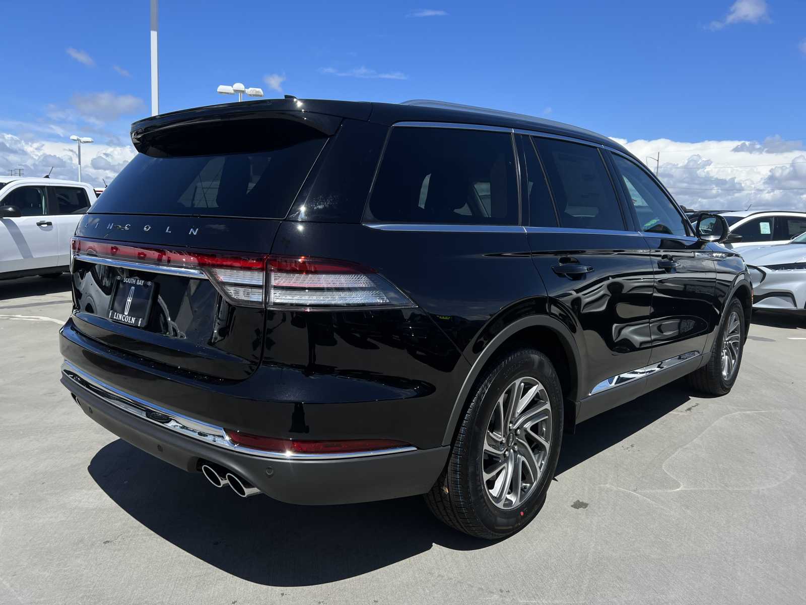 2024 Lincoln Aviator Livery