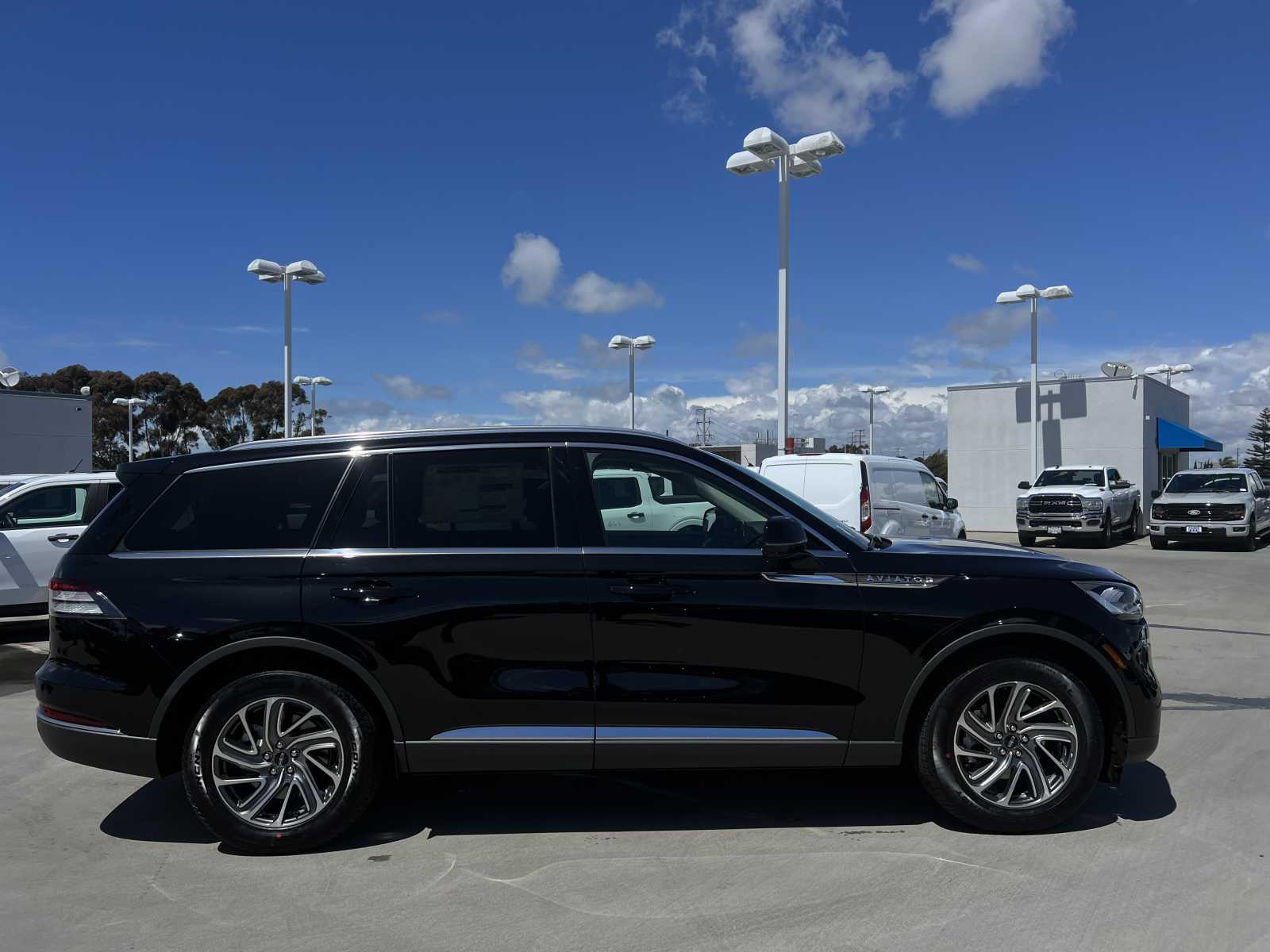 2024 Lincoln Aviator Livery