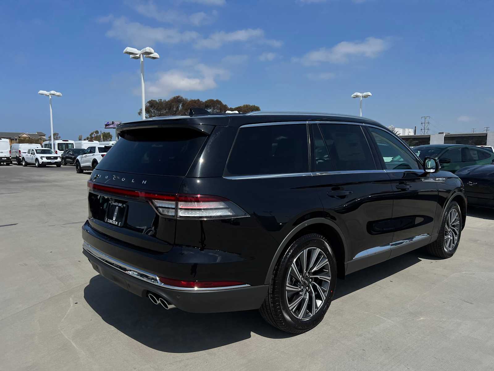 2025 Lincoln Aviator Livery