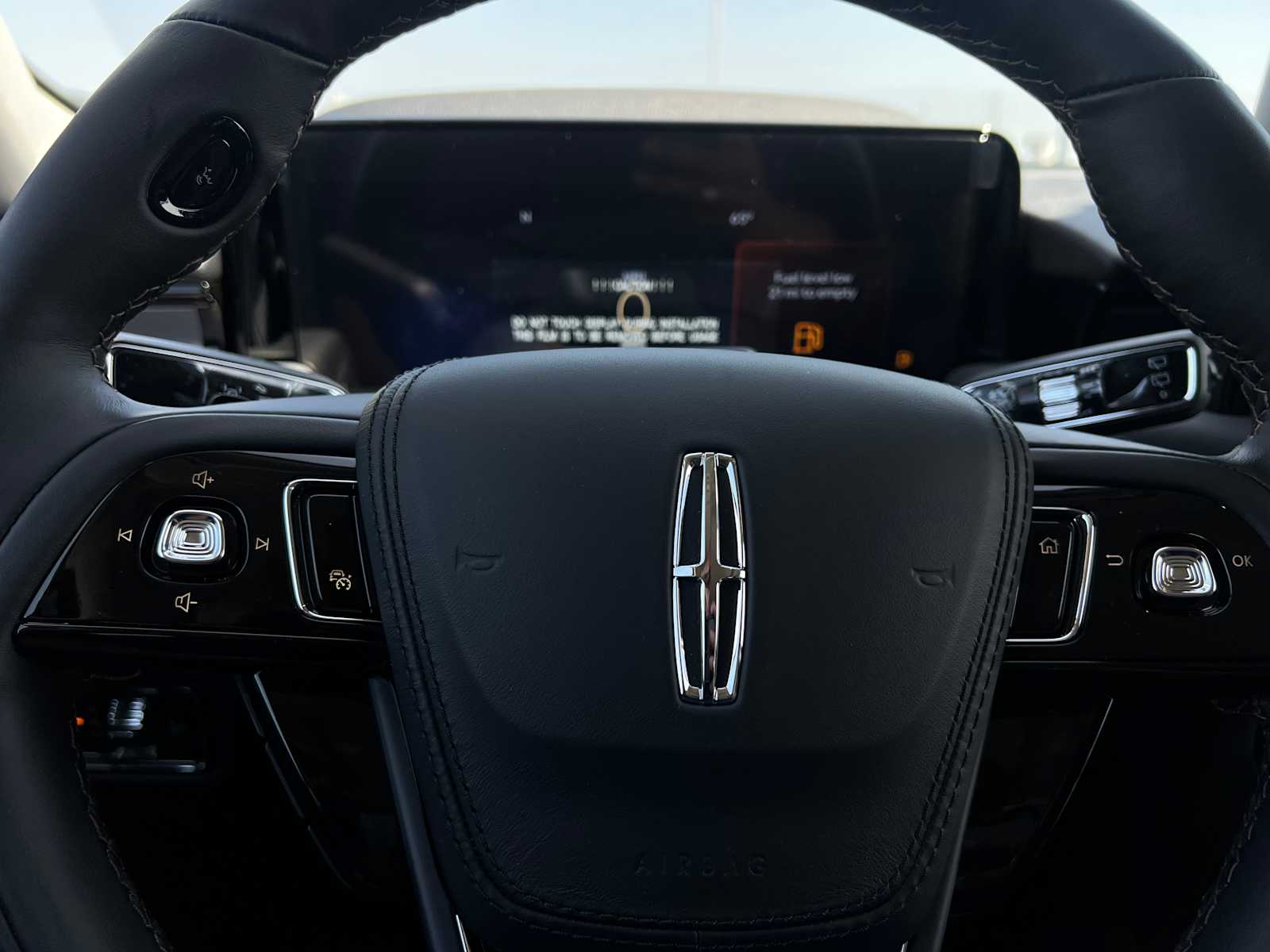 2025 Lincoln Aviator Livery
