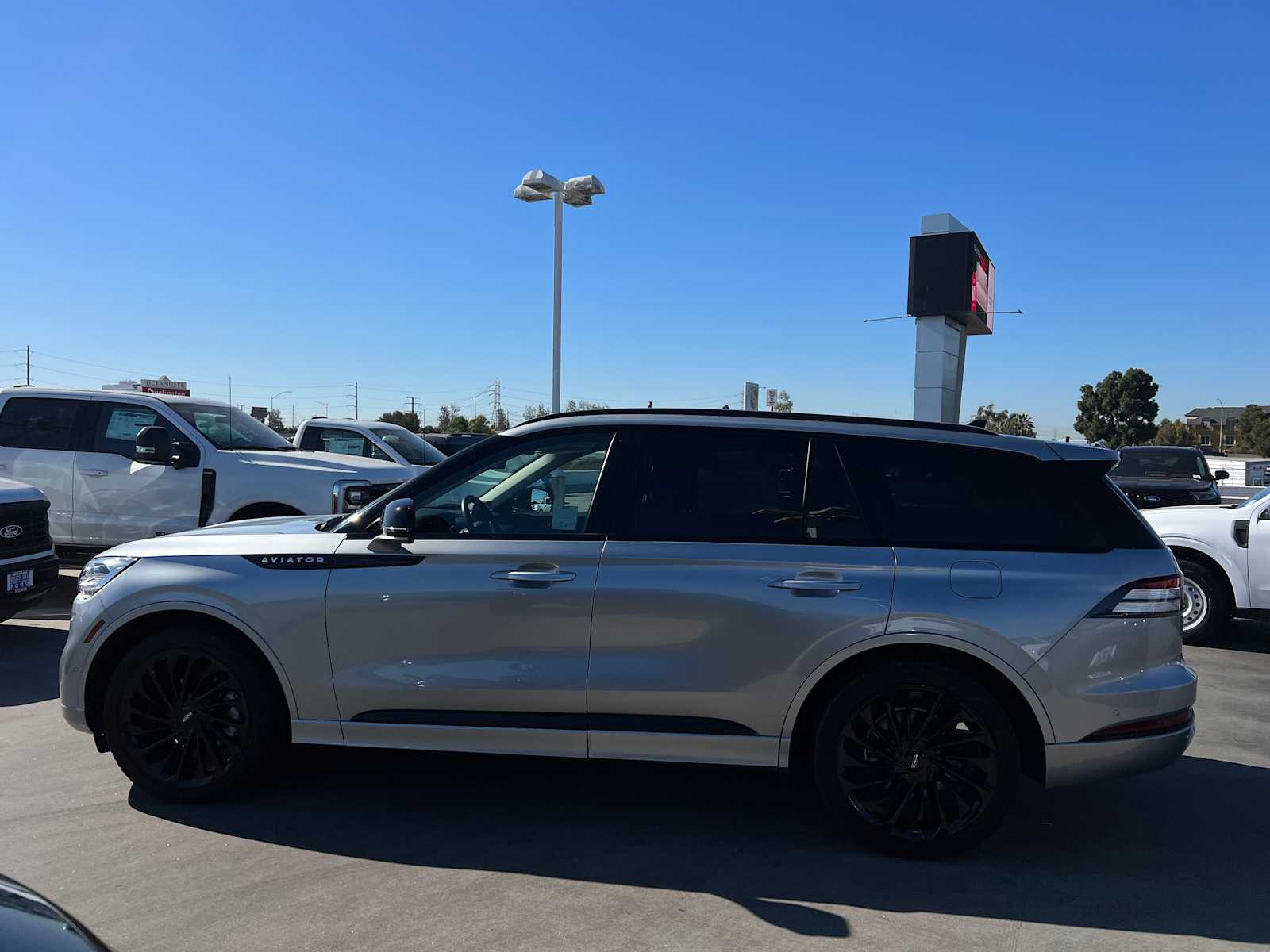 2023 Lincoln Aviator Reserve