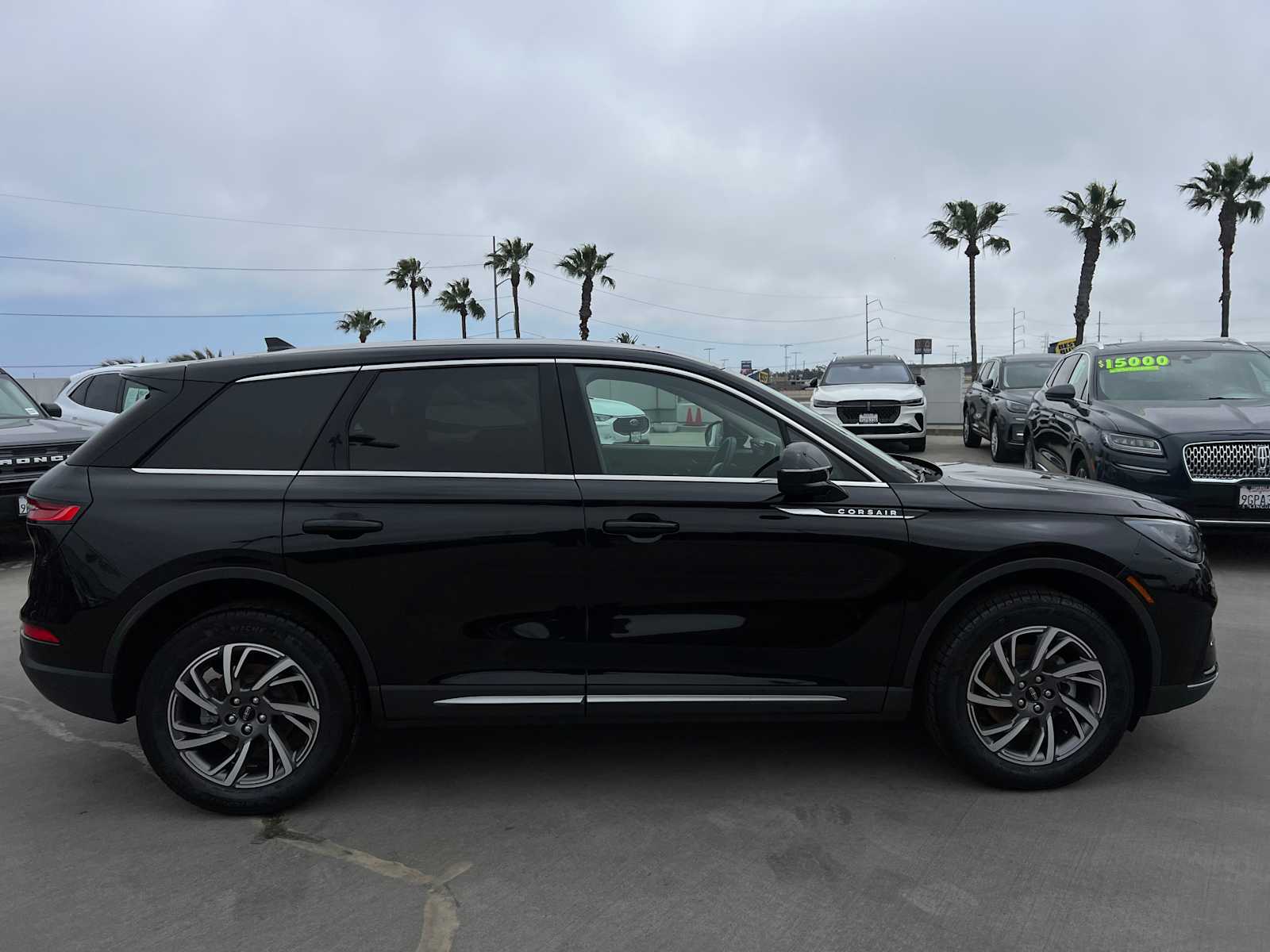2024 Lincoln Corsair Premiere