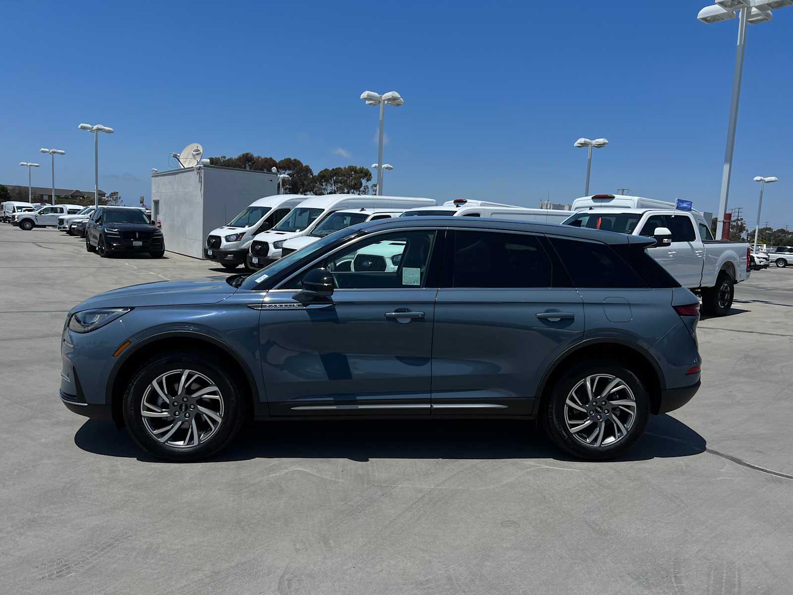2025 Lincoln Corsair Premiere