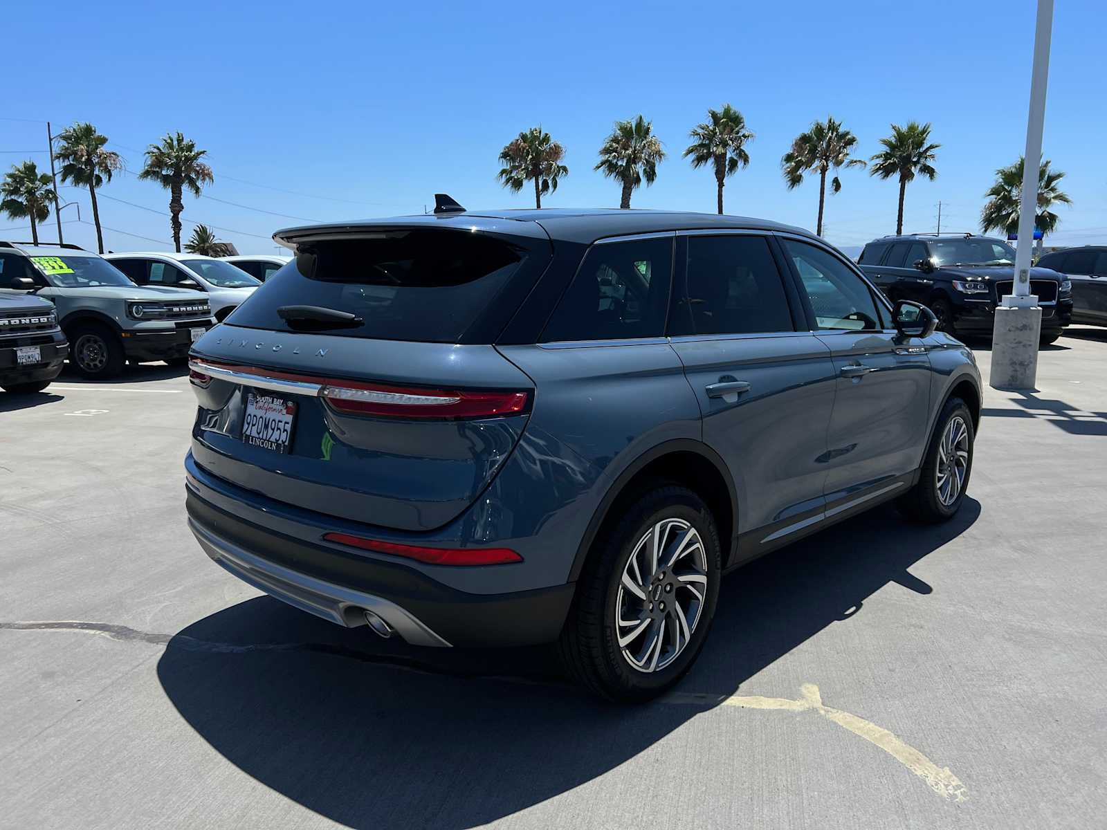 2025 Lincoln Corsair Premiere