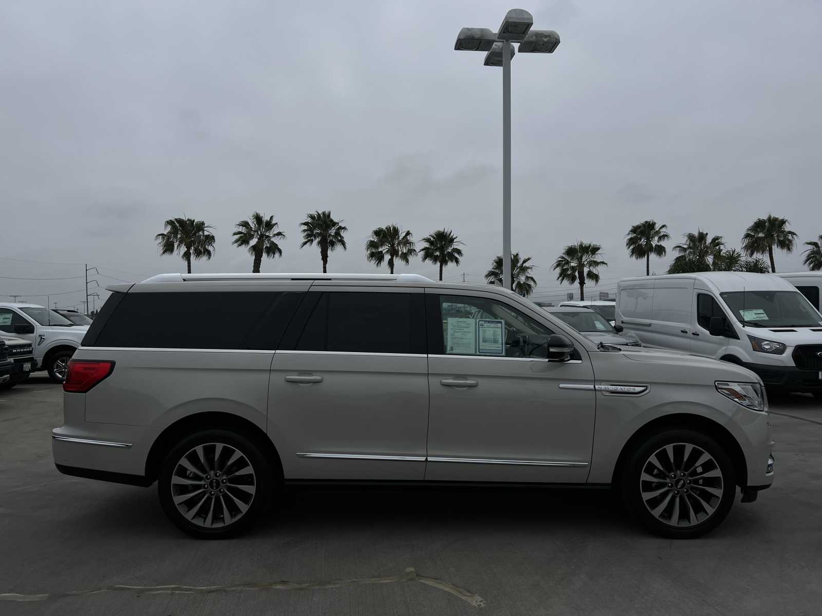 2020 Lincoln Navigator L Reserve