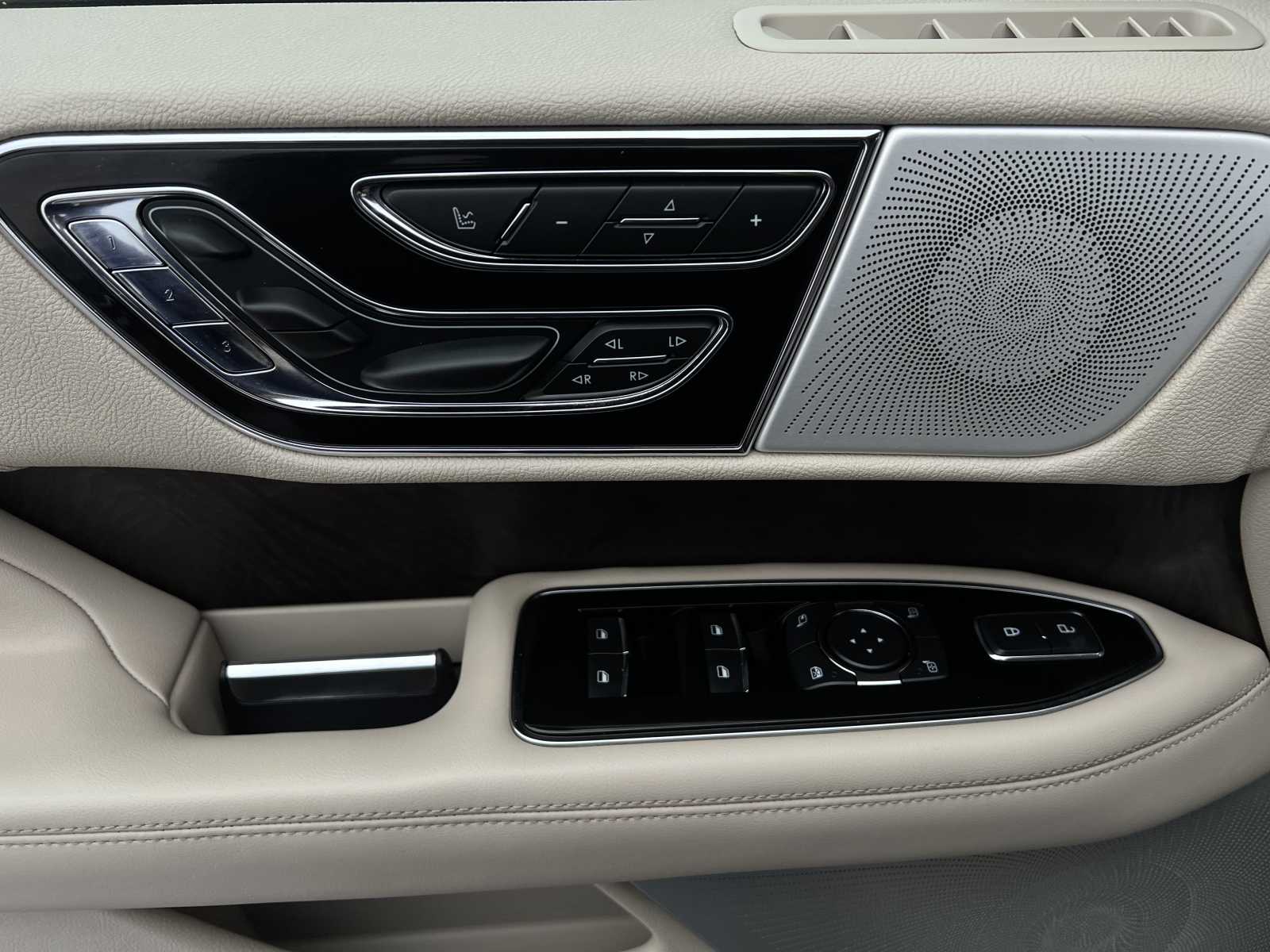 2020 Lincoln Navigator L Reserve