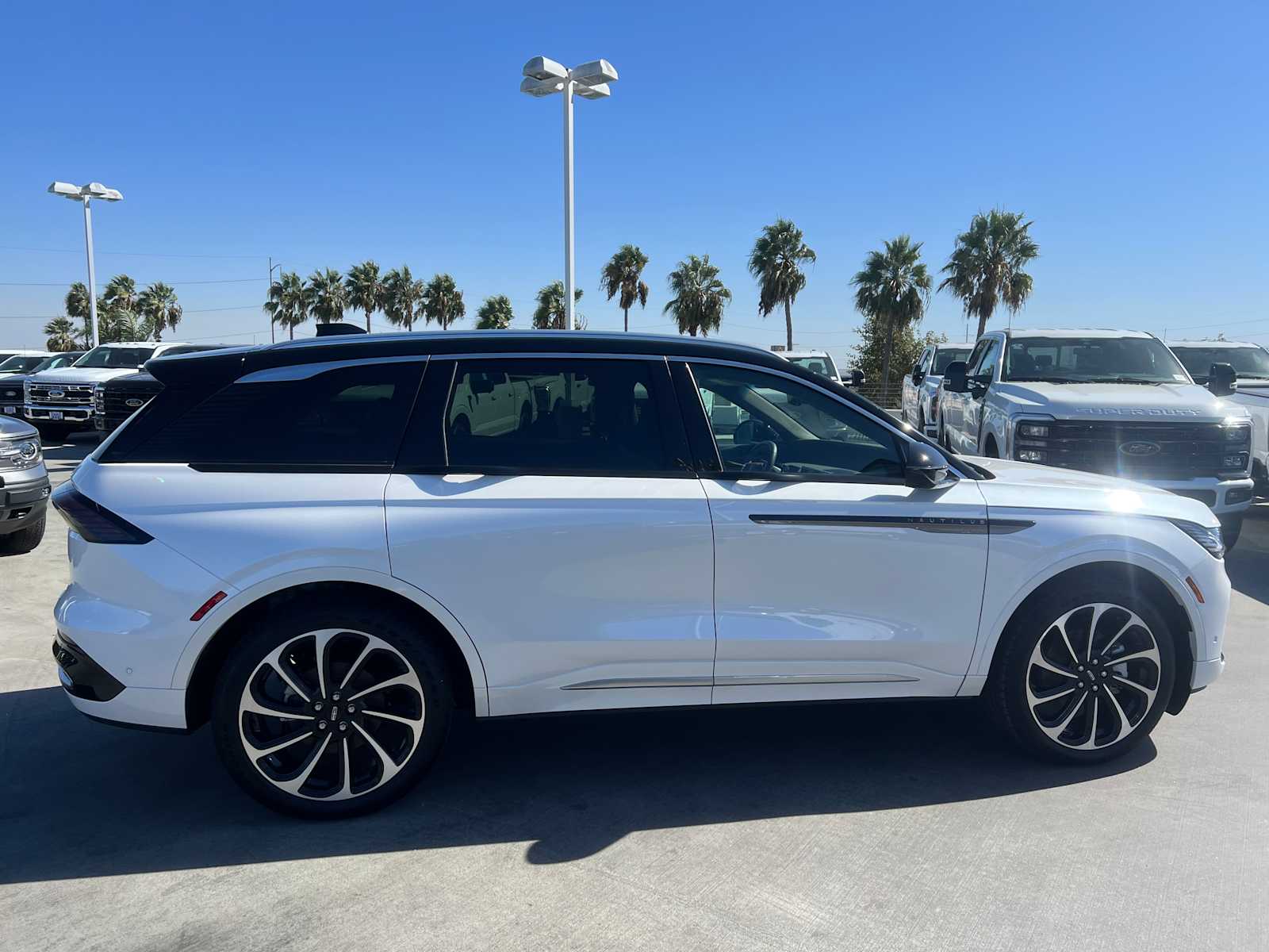 2024 Lincoln Nautilus Black Label