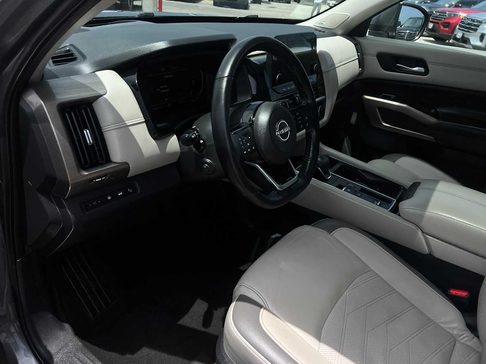 2022 Nissan Pathfinder Platinum