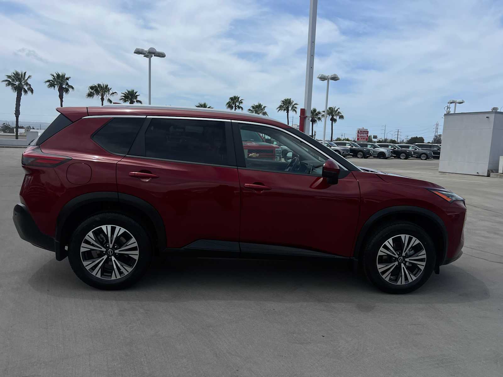2022 Nissan Rogue SV