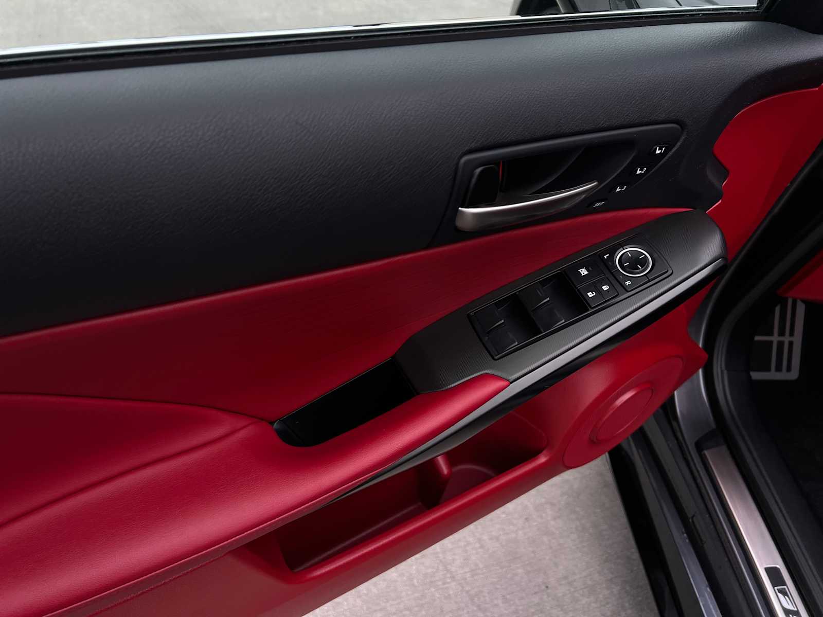 2023 Lexus IS F SPORT