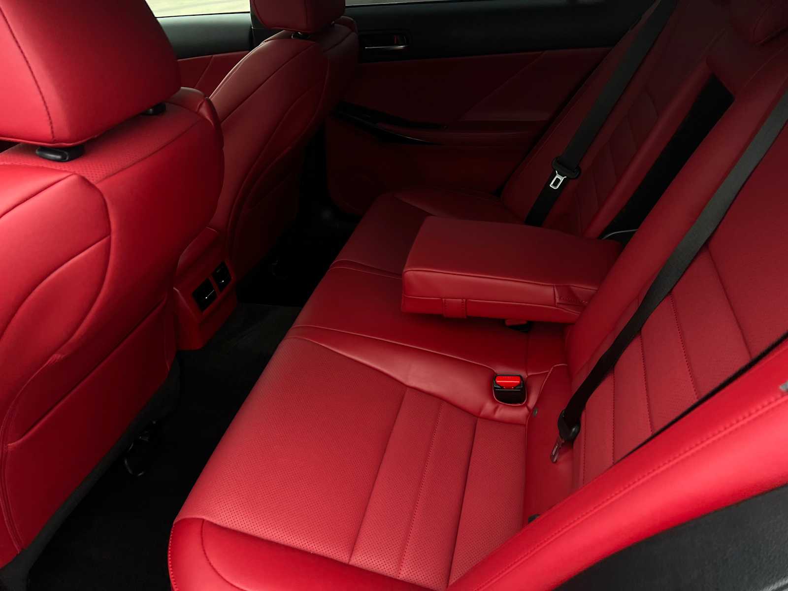 2023 Lexus IS F SPORT