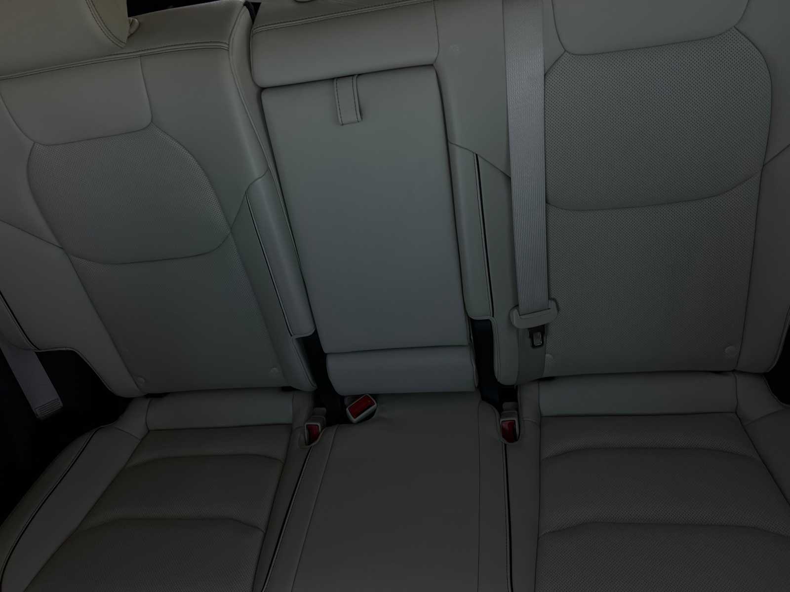 2022 Genesis GV70 2.5T