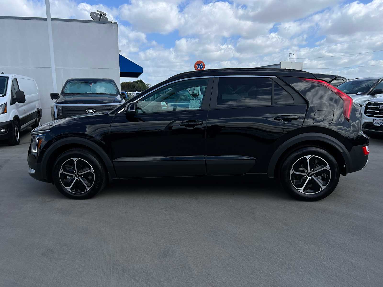 2024 Kia Niro EX