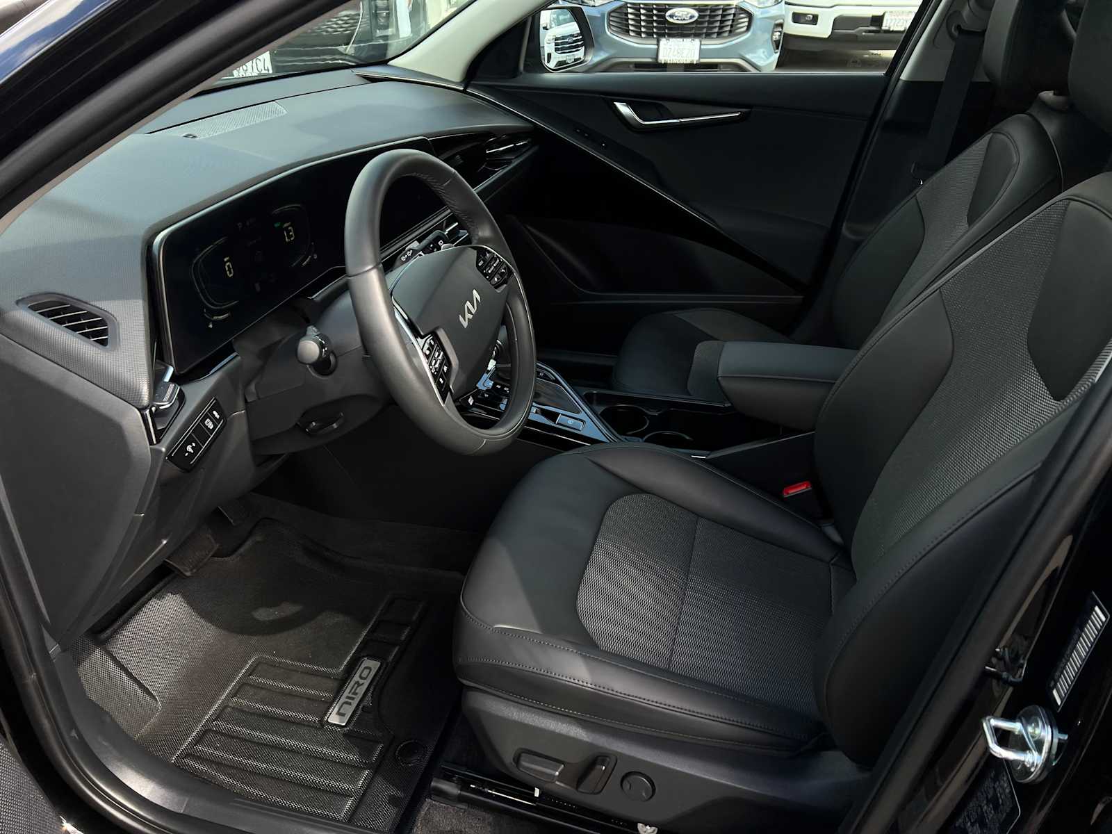 2024 Kia Niro EX