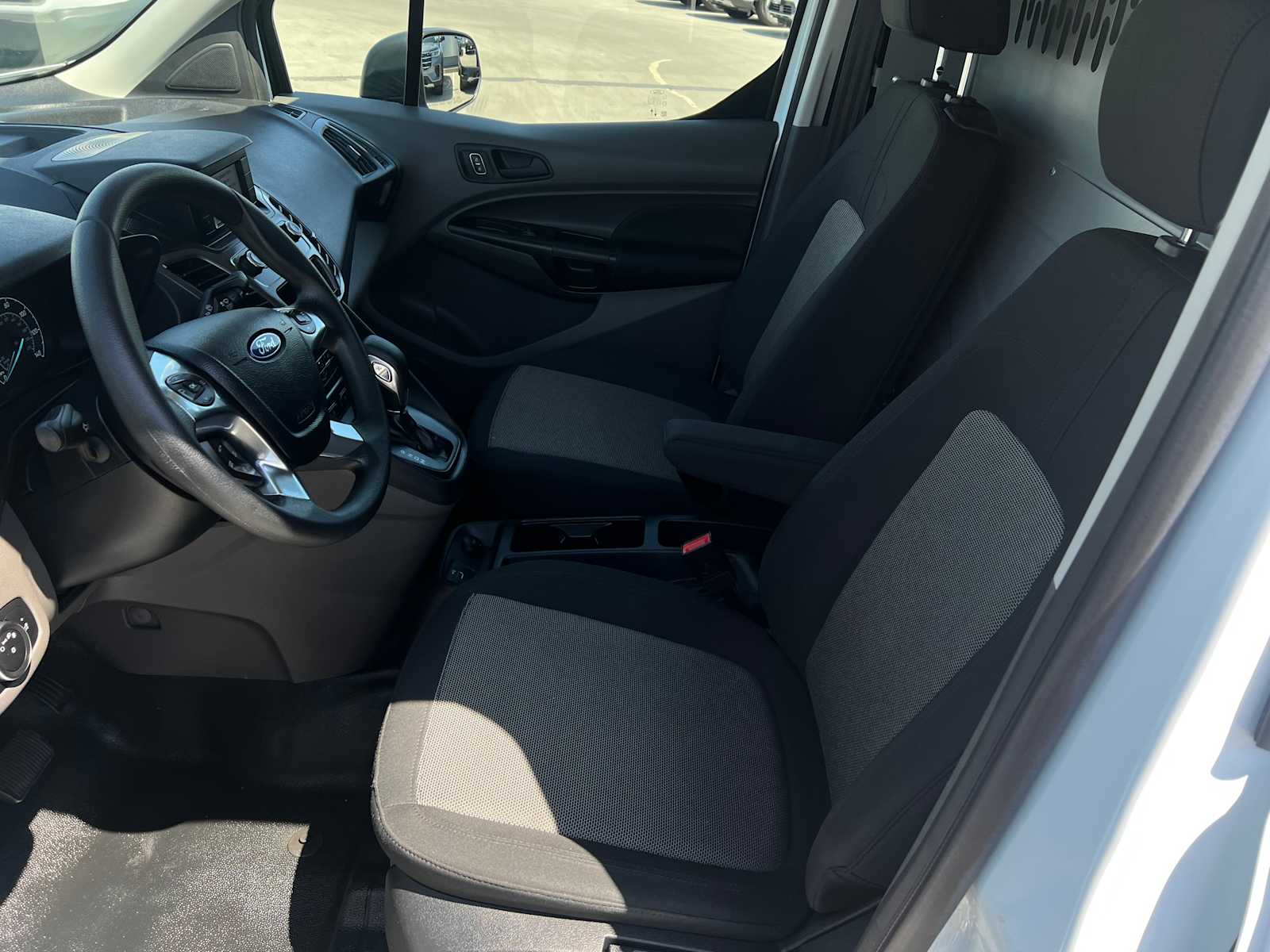 2022 Ford Transit Connect XL photo 16