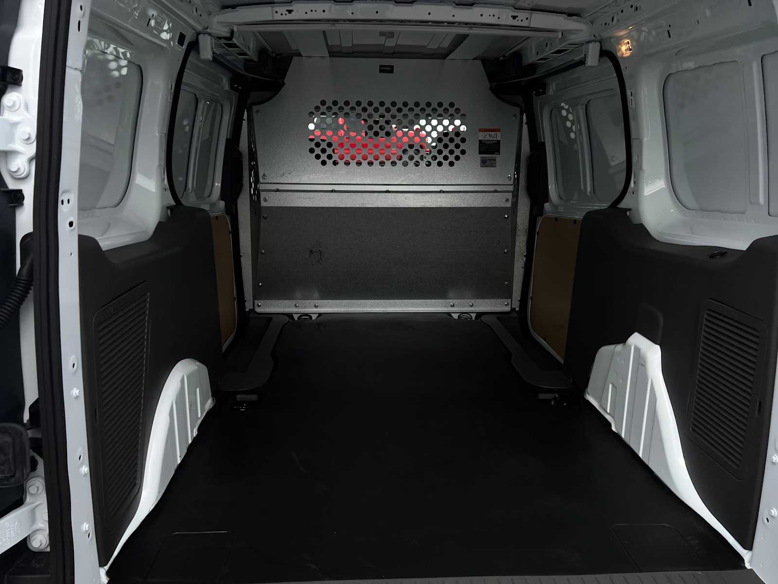 2023 Ford Transit Connect XL photo 9