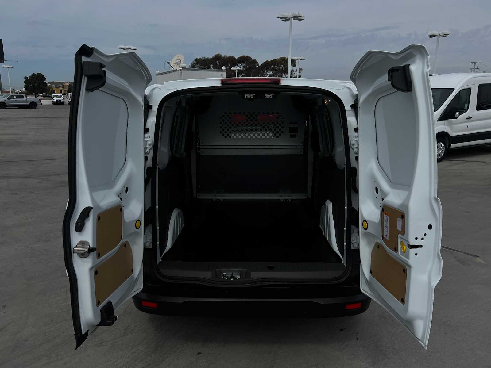 2023 Ford Transit Connect XL photo 10