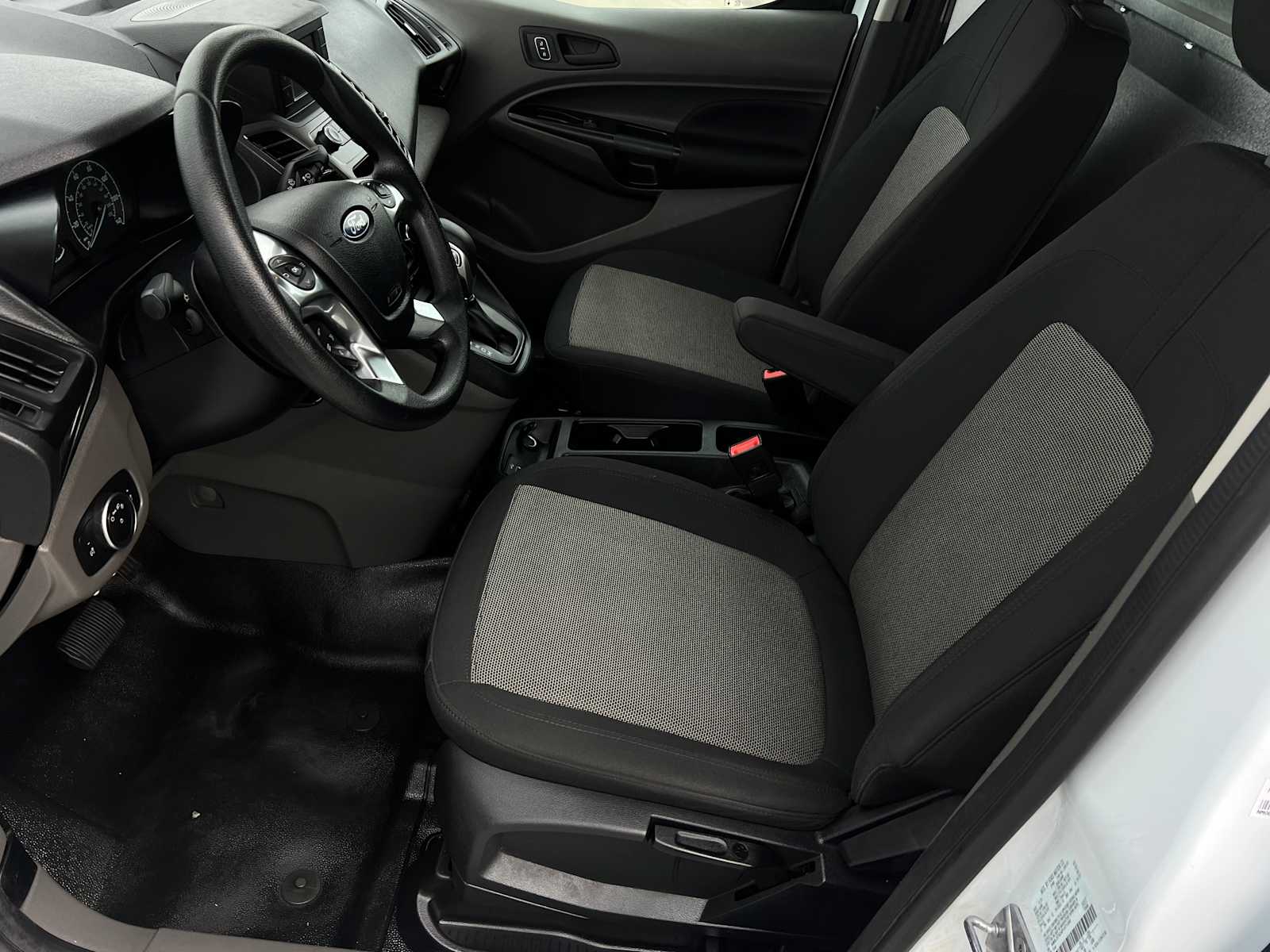 2023 Ford Transit Connect XL photo 11