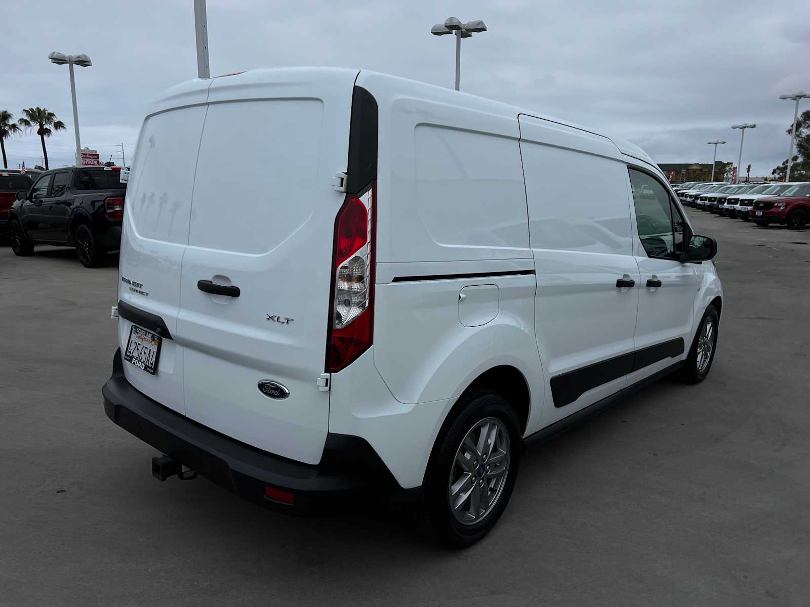 2023 Ford Transit Connect XLT