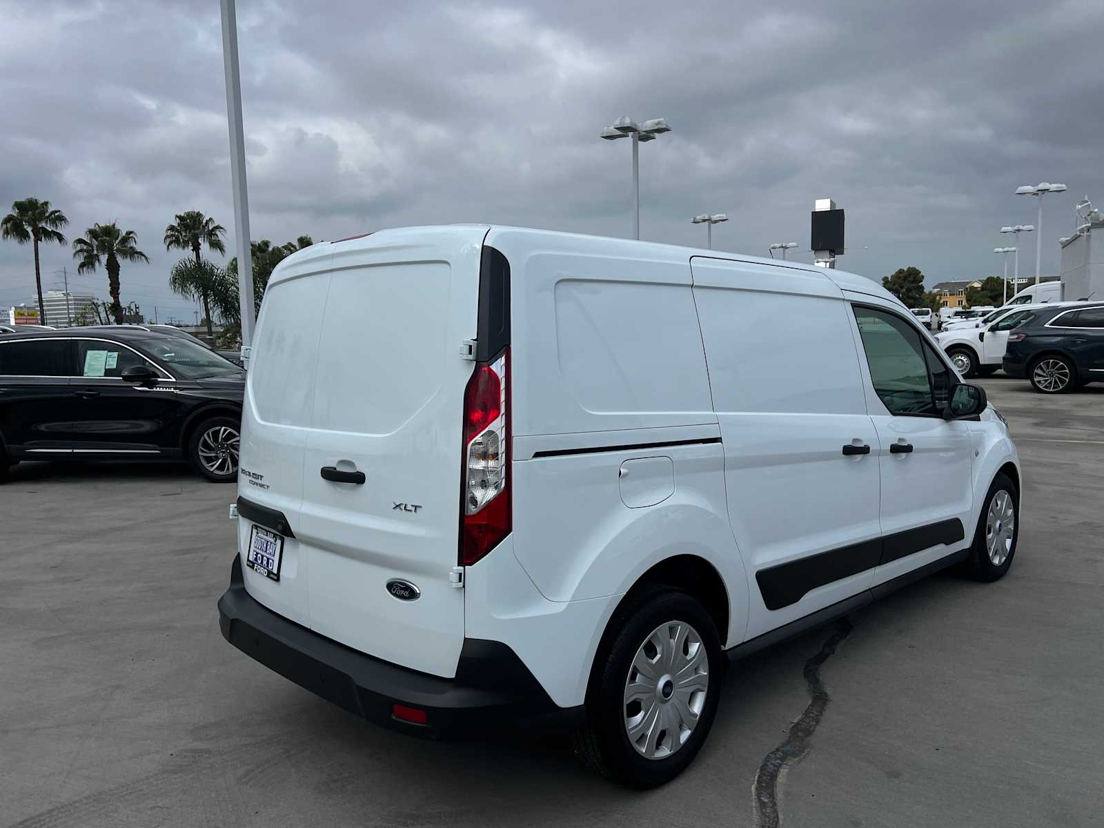 2023 Ford Transit Connect XLT