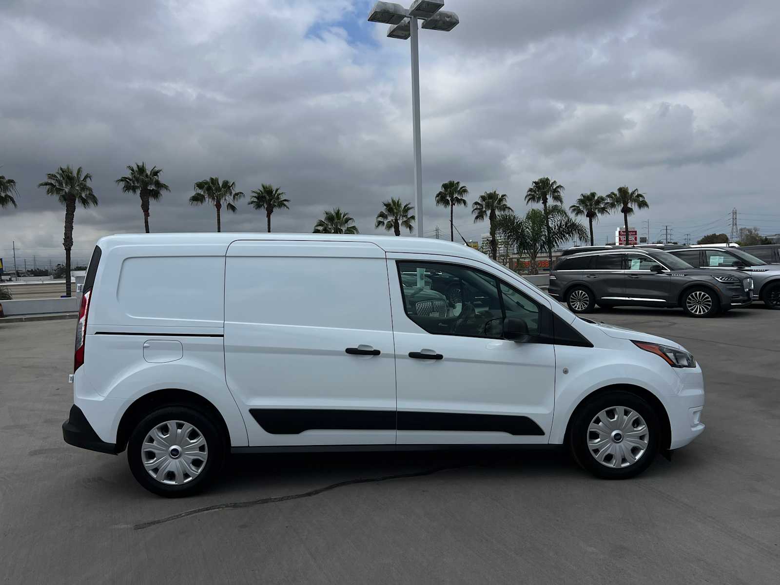 2023 Ford Transit Connect XLT