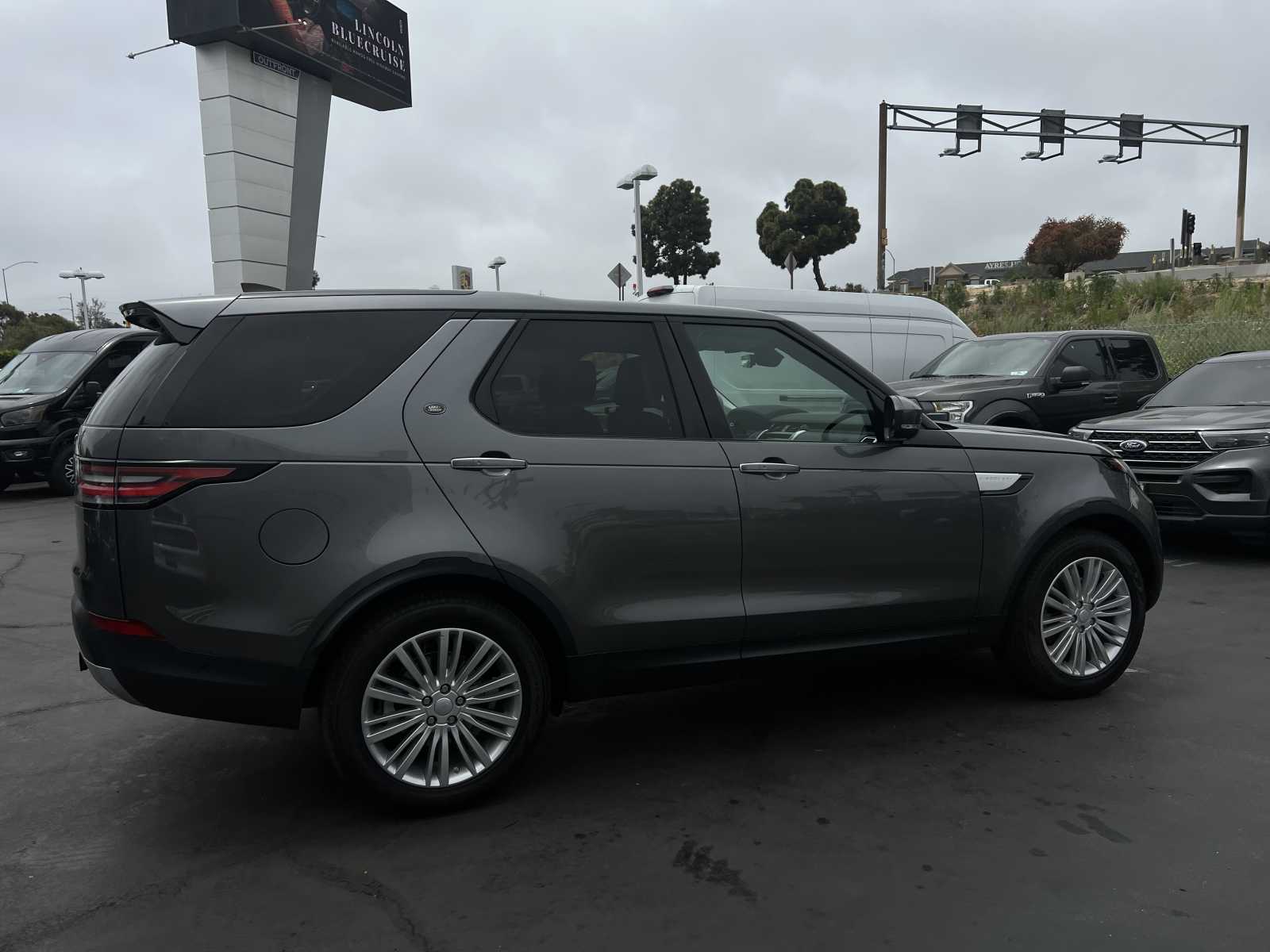 2018 Land Rover Discovery HSE Luxury