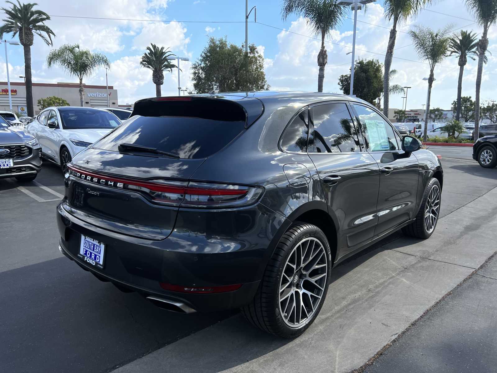 2020 Porsche Macan 