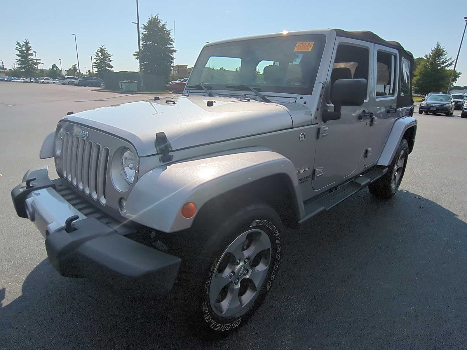 2016 Jeep Wrangler Unlimited Sahara 4